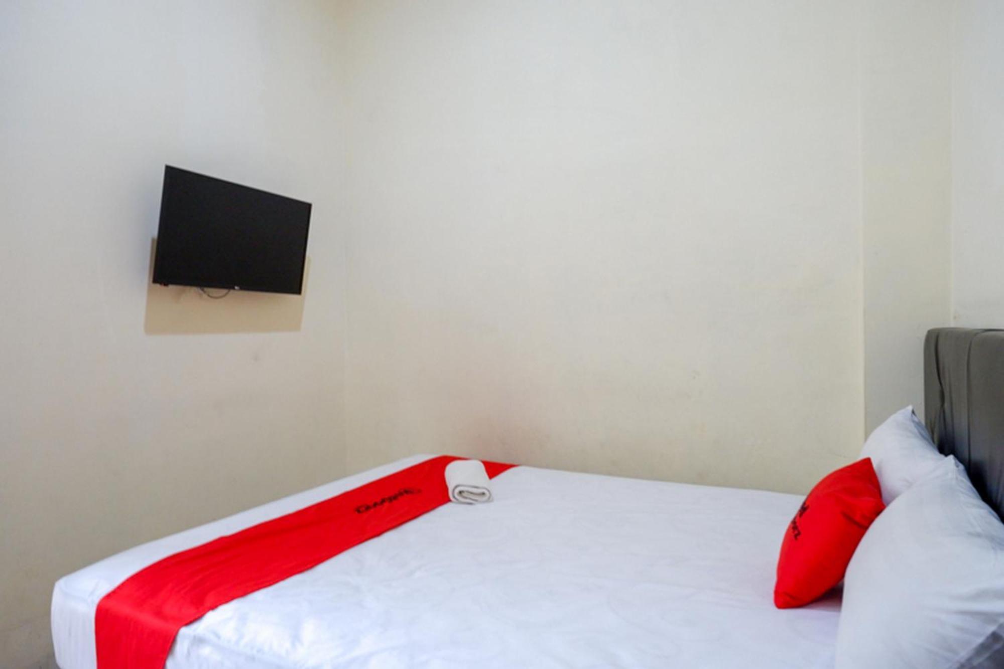 Reddoorz Syariah Near Purwosari Train Station Hotel Solo Eksteriør billede